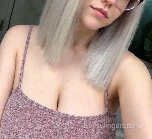 lover_ey707 swinger picture