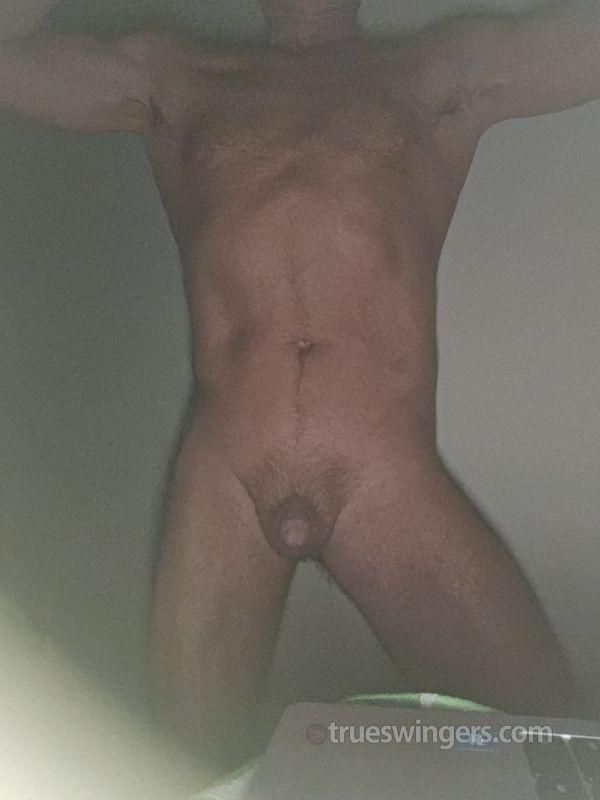 Loves2bnaked2 swinger picture