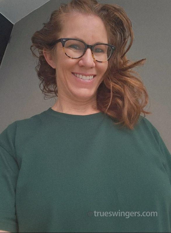 player_fe4976 swinger picture