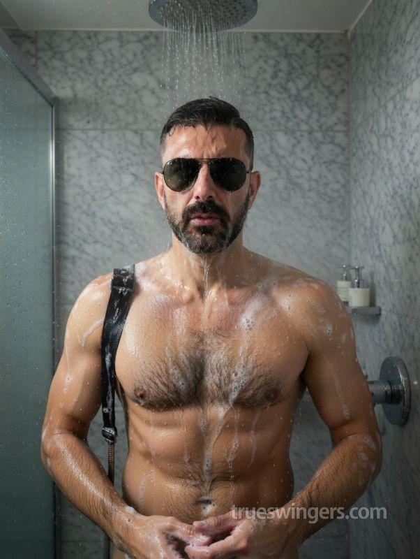 macho20cm swinger picture