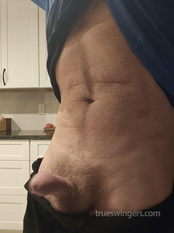 Loves2bnaked2 swinger picture
