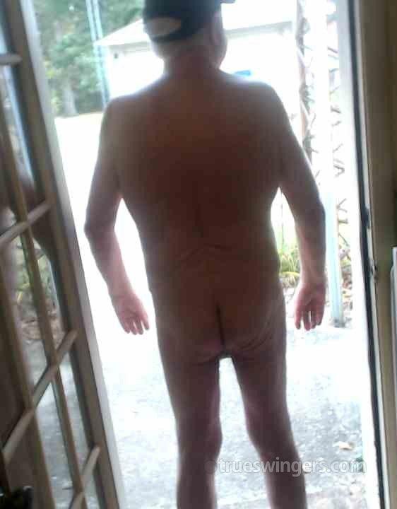 BamaBiMale swinger picture