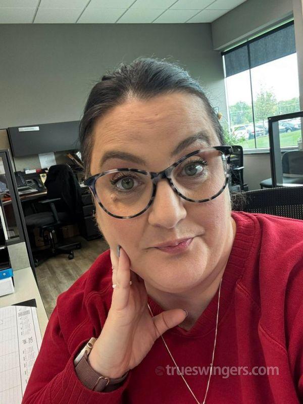 swinger_ix9762_97643 swinger picture