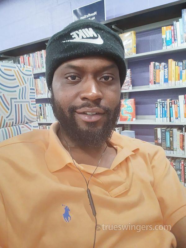 swinger_bw8414 swinger picture