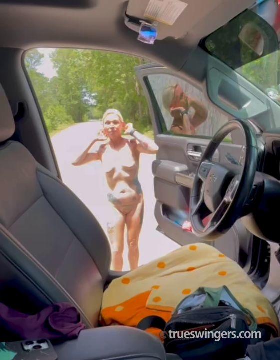 Biswingwife swinger video