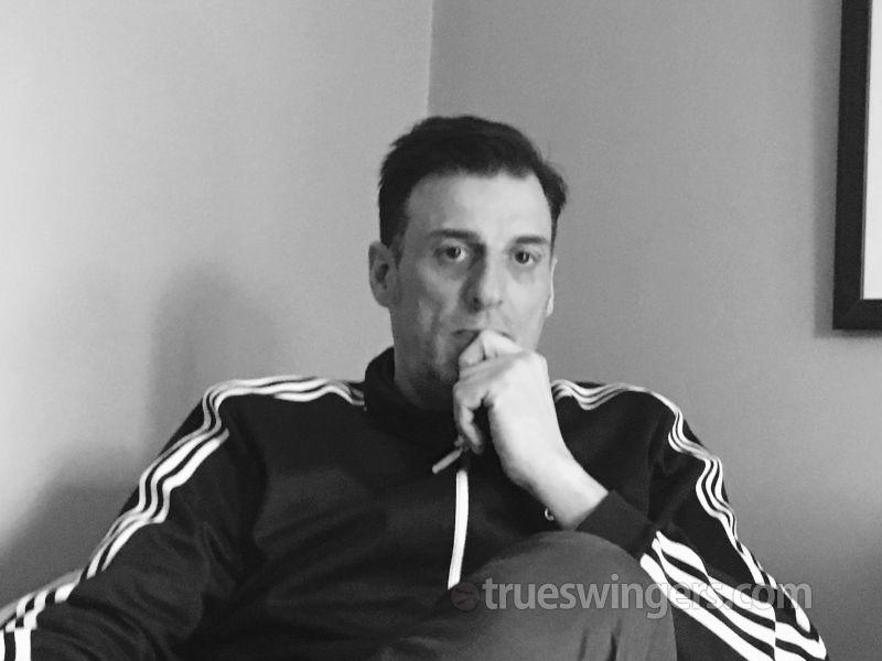 lover_gn7804 swinger picture