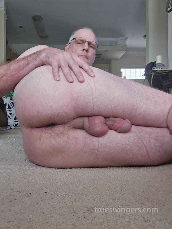 67TallGuy swinger picture
