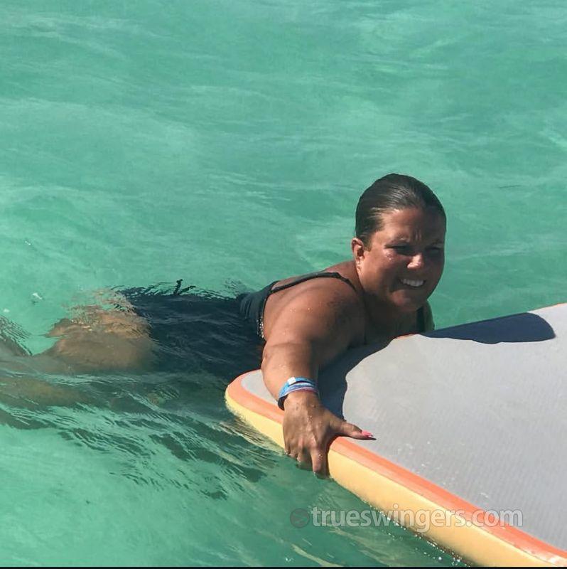 player_le6174 swinger picture