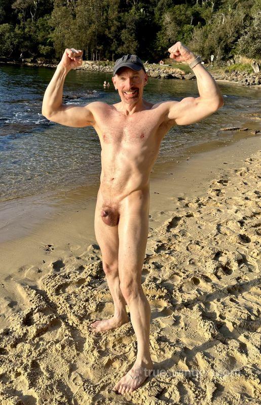 NudistTonyo swinger picture