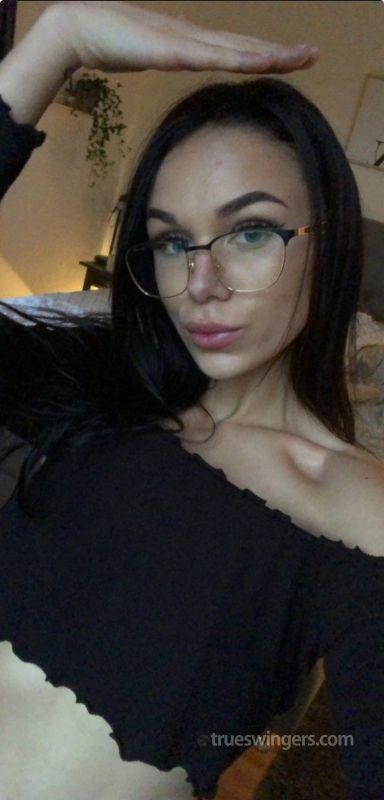 Evelyncamila575 swinger picture